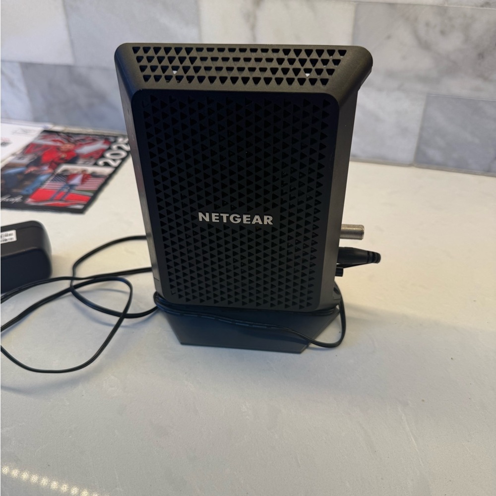 Netgear Modem CM700 - Picture 2 of 4